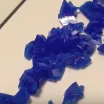Come creare un cristallo blu in casa