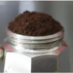 Come fare a riutilizzare i fondi del caffè