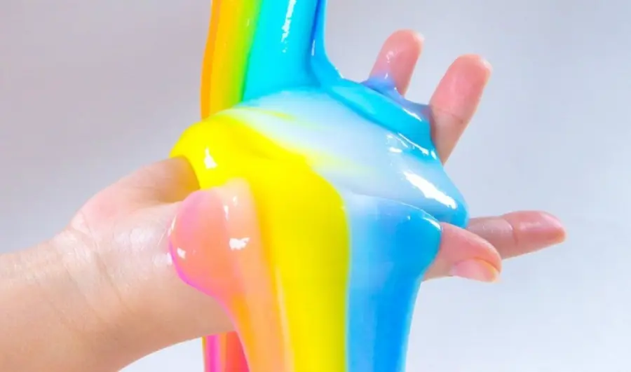 Come fare lo slime con e senza colla