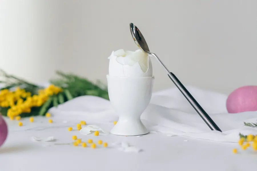 Come fare l'uovo sodo perfetto: tempi e metodi