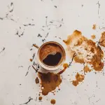Come togliere macchia di caffè dai tessuti