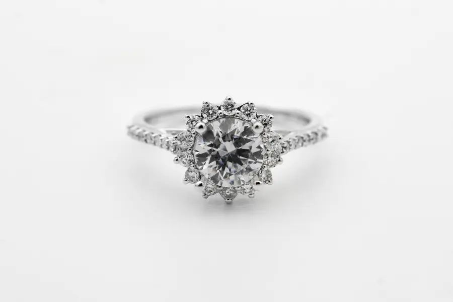 Purezza, colore e taglio: come incidono sulla valutazione