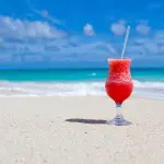 Come organizzare un aperitivo in spiaggia