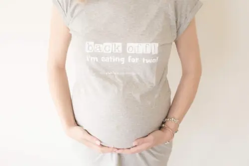 Come realizzare una maglietta personalizzata per una festa