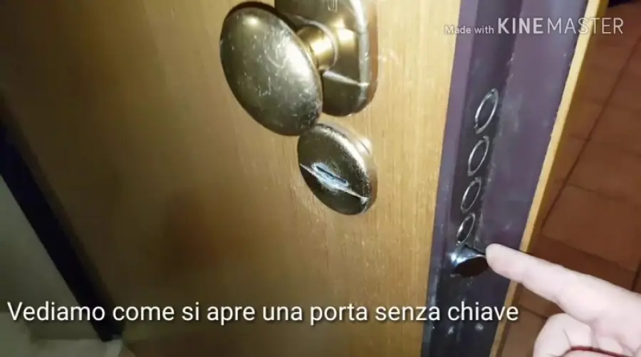Aprire la porta blindata senza chiave: come si può fare?