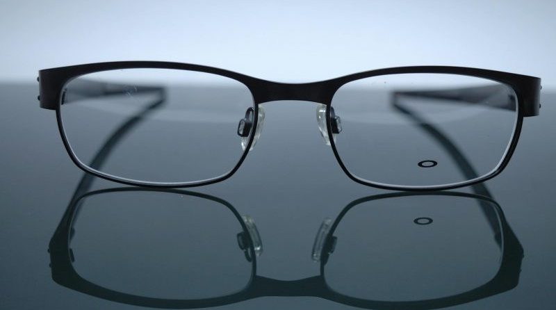 Come scegliere gli occhiali da vista in base alla forma del viso.