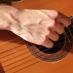 Come accordare la chitarra