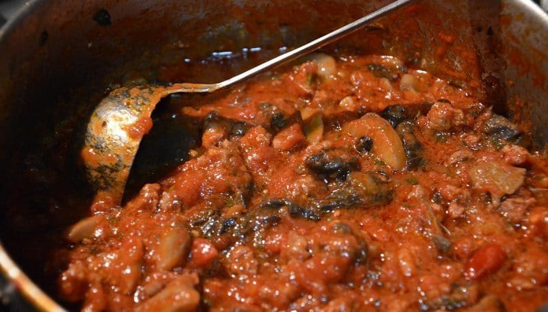 Come fare il sugo di funghi