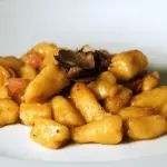 Come fare gli gnocchi fatti in casa, senza uova, senza patate
