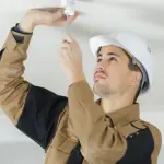 Come sostituire la propria plafoniera con una Plafoniera Led