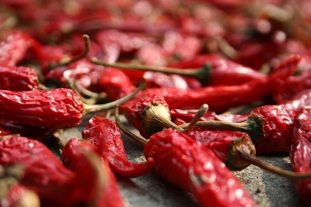 Come fare l’olio piccante con peperoncino fresco habanero