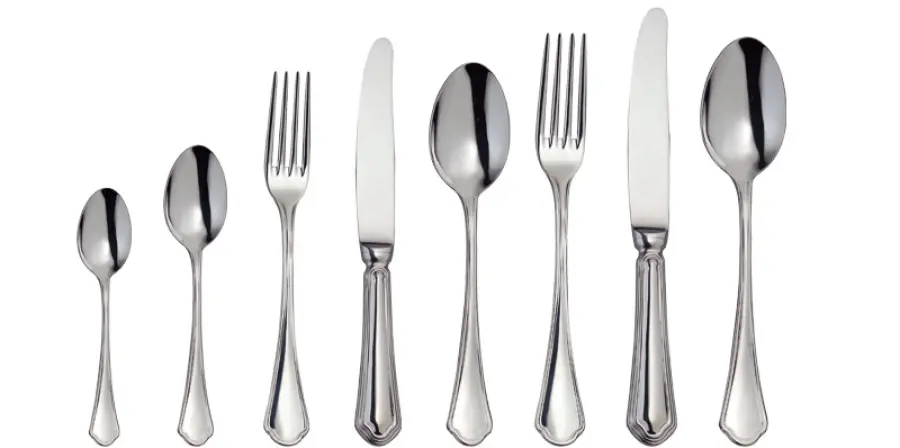 Come fare a disporre le posate a tavola