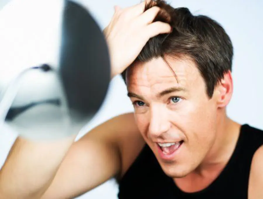 Come fermare l’effluvium o caduta dei capelli