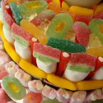 Come realizzare una torta di caramelle