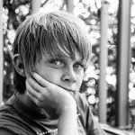 Cosa fare quando ti annoi a casa, piove e se non c'è internet