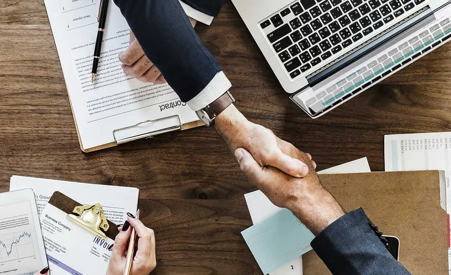 Come fare vertenza al datore: quando serve l’avvocato del lavoro