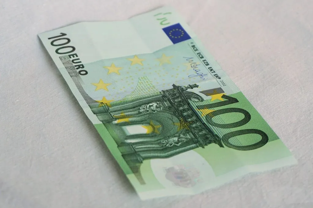 Come fare 100 euro in un giorno