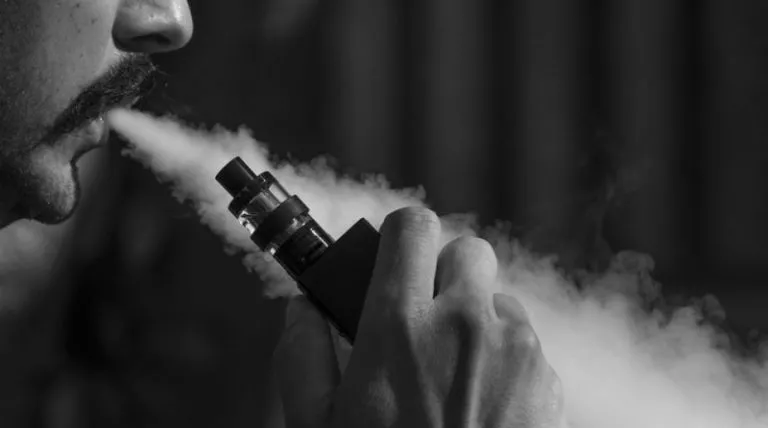 Con la sigaretta elettronica smettere è più facile