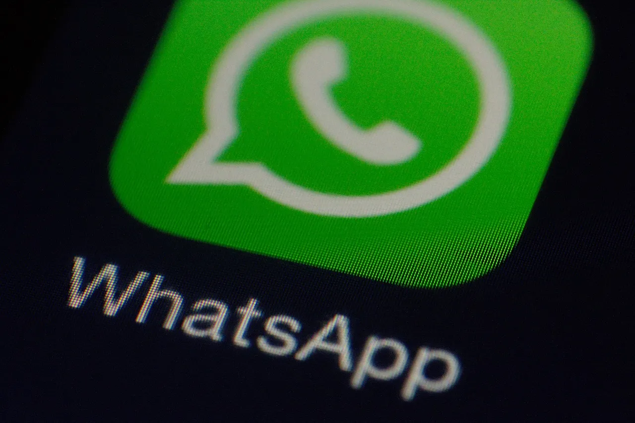 Come creare gruppo WhatsApp: la guida su iPhone e Android